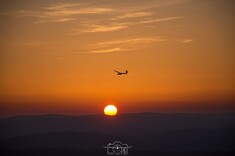 Nowy hangar Akademickiego Ośrodka Szybowcowego w Bezmiechowej